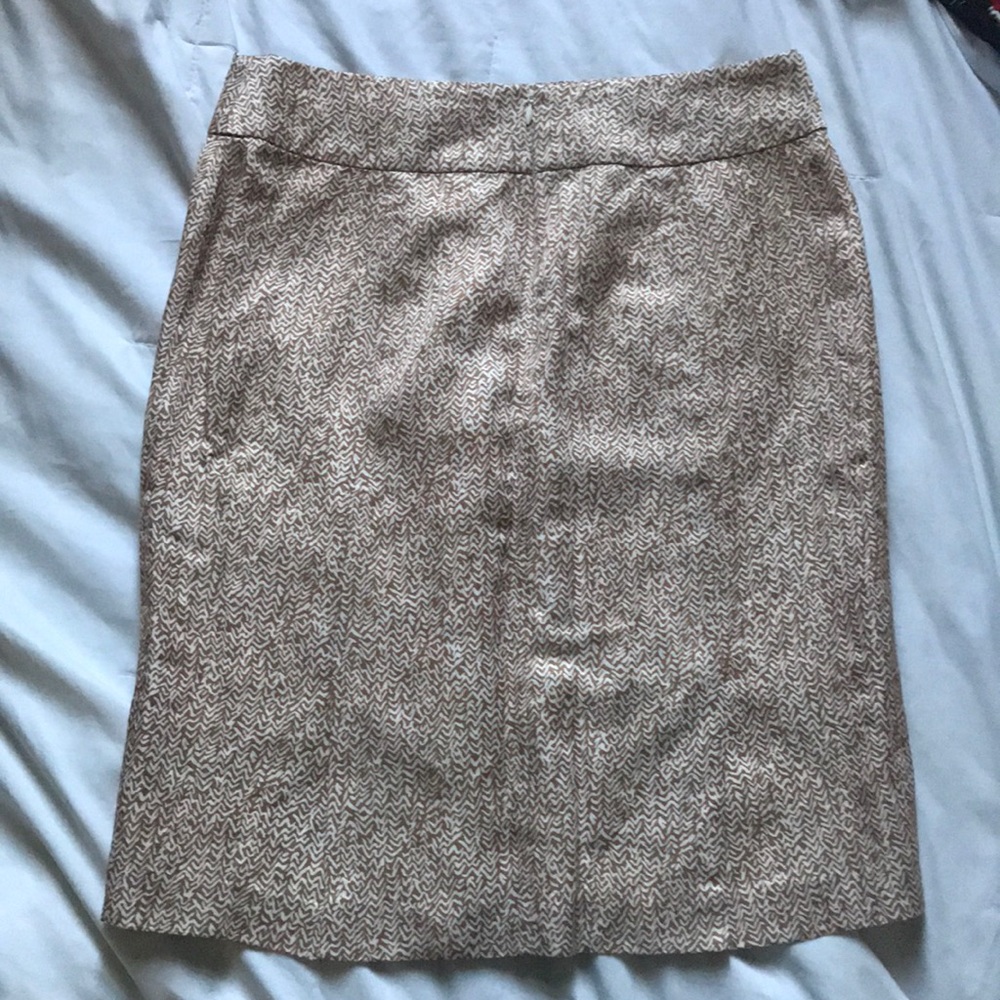 Banana Republic skirt. Size 10. - Picture 4 of 4